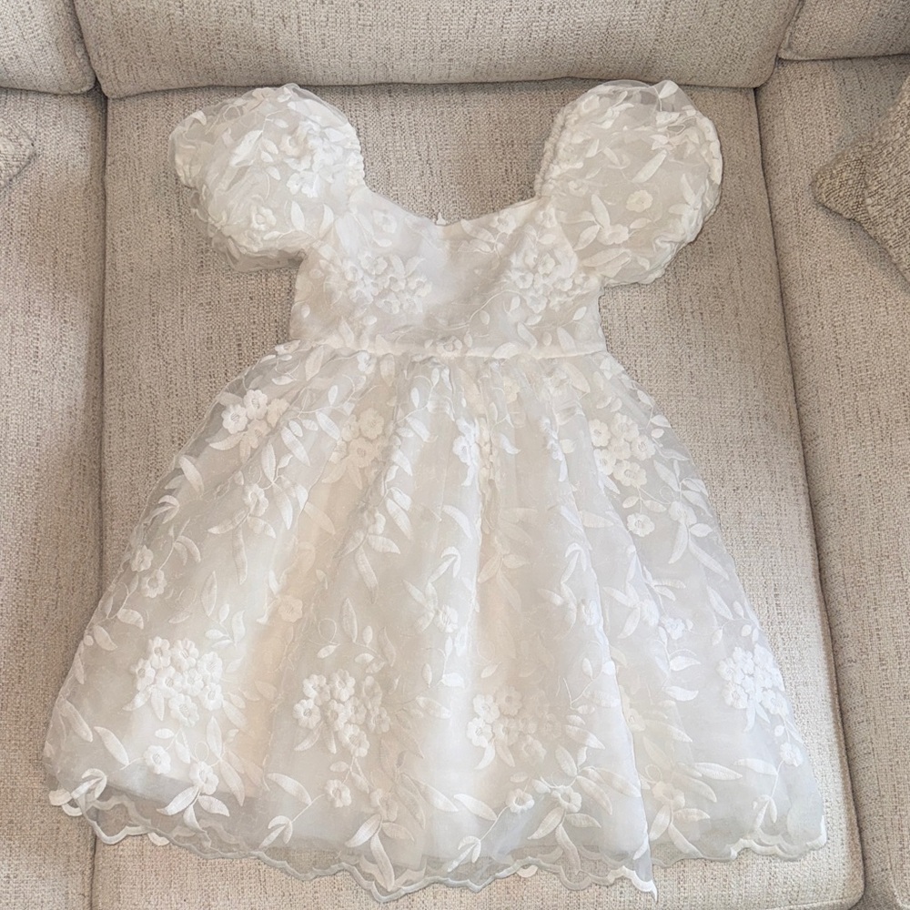 Oui Babe White Floral Girls Flower Girl Dress Size 5